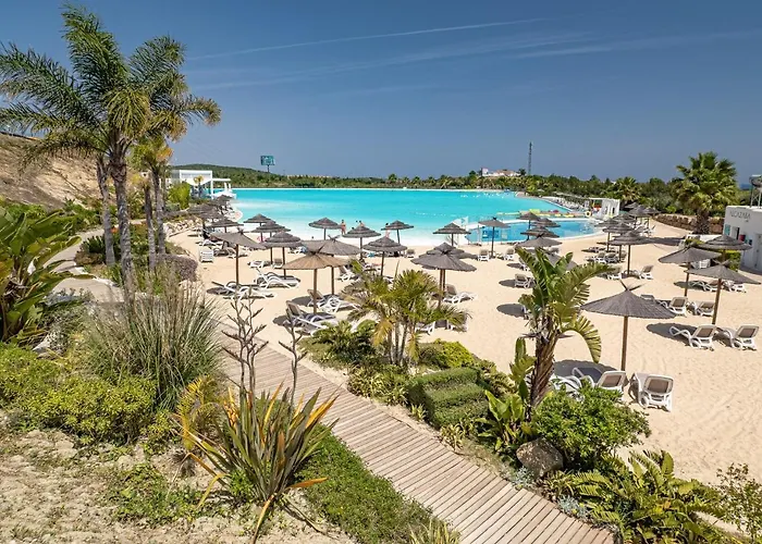 2237-Modern Apt With Private Beach