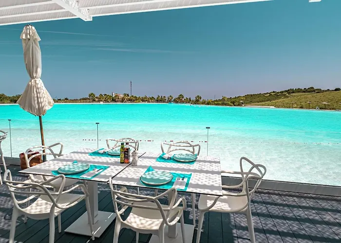 2237-Modern Apt With Private Beach